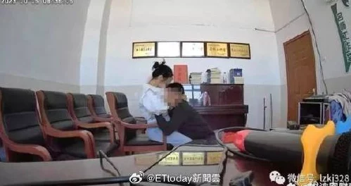 男人吃奶吃奶啪啪gif网友认为这种内容过于低俗，不适合传播，应该加强对网络内容的监管与引导