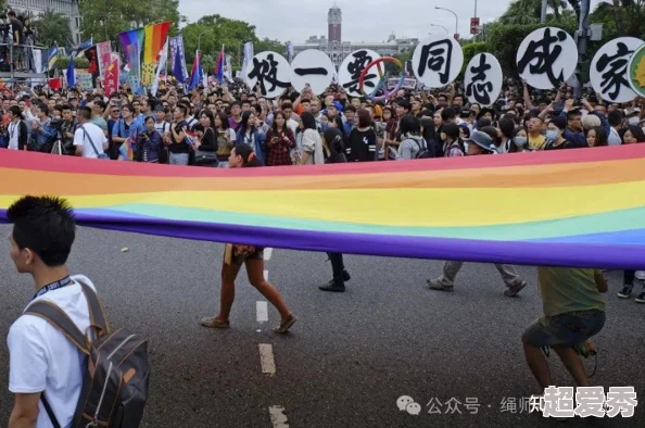 china外卖员gay国产xnxx＂引发网友热议，许多人对这一现象表示关注，认为应尊重多元文化与性取向