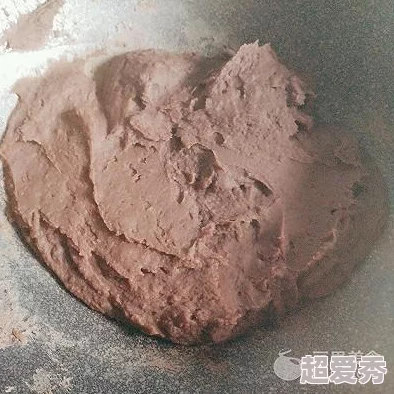 舔小豆豆据传当事人私下是甜品爱好者还养了一只叫豆豆的宠物猫